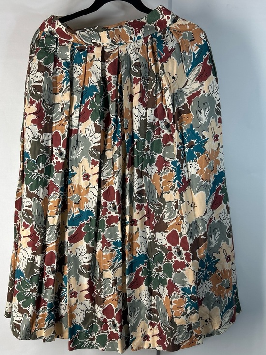 The Unbranded Brand Dresses & Skirts - Floral Pleated Midi Skirt in Cream with Multicolor Blooms
